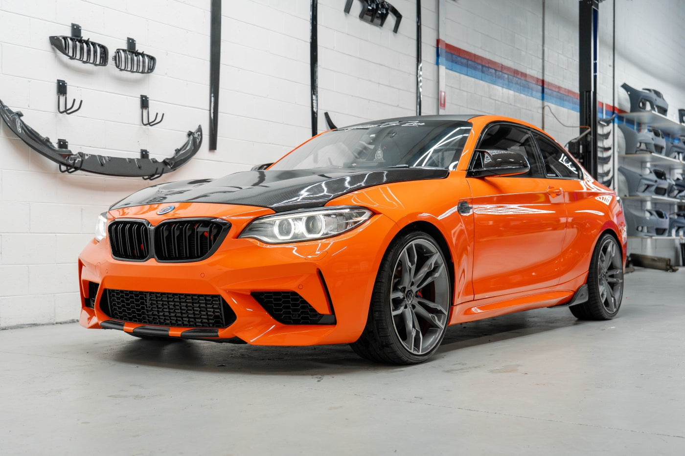 F87 M2 / F22 / F23 / F20 GTS Style Carbon Fiber Bonnet