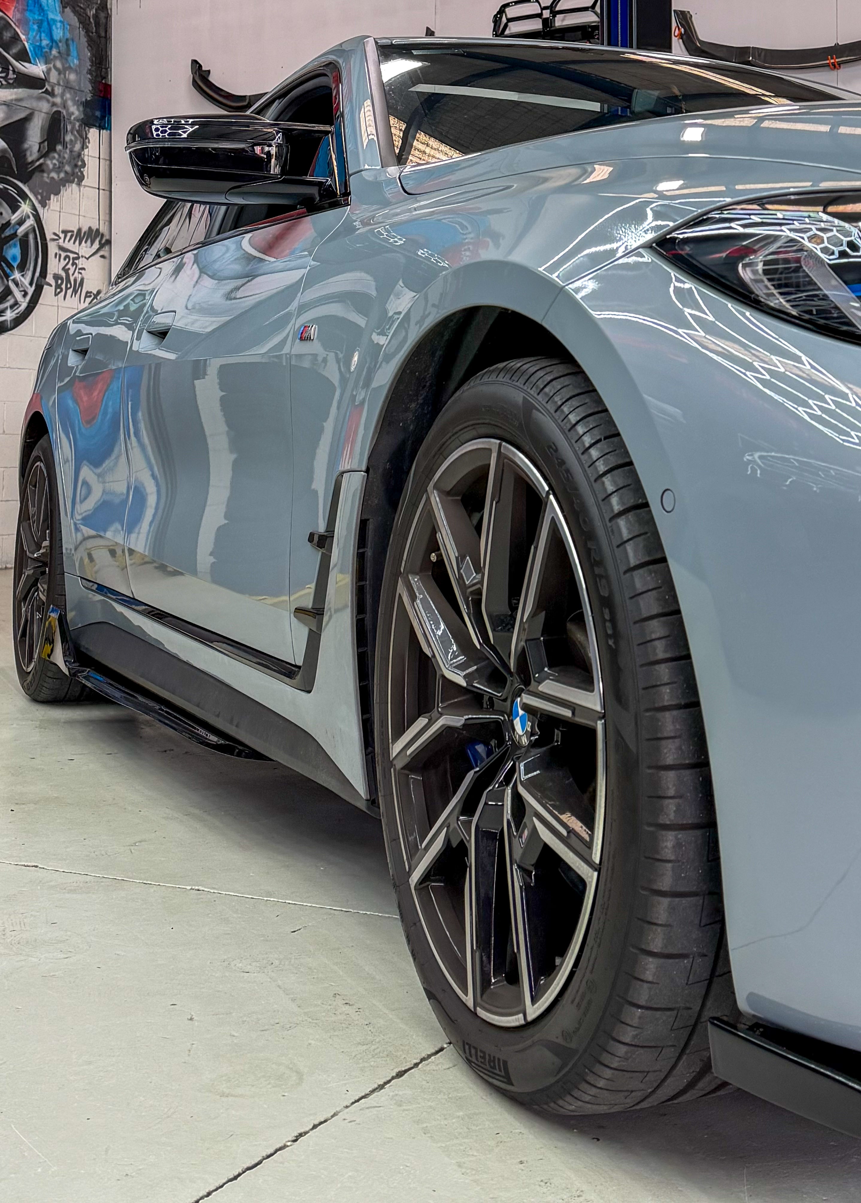 G22 AERO -PERFORMANCE STYLE SIDE SKIRTS GLOSSY BLACK
