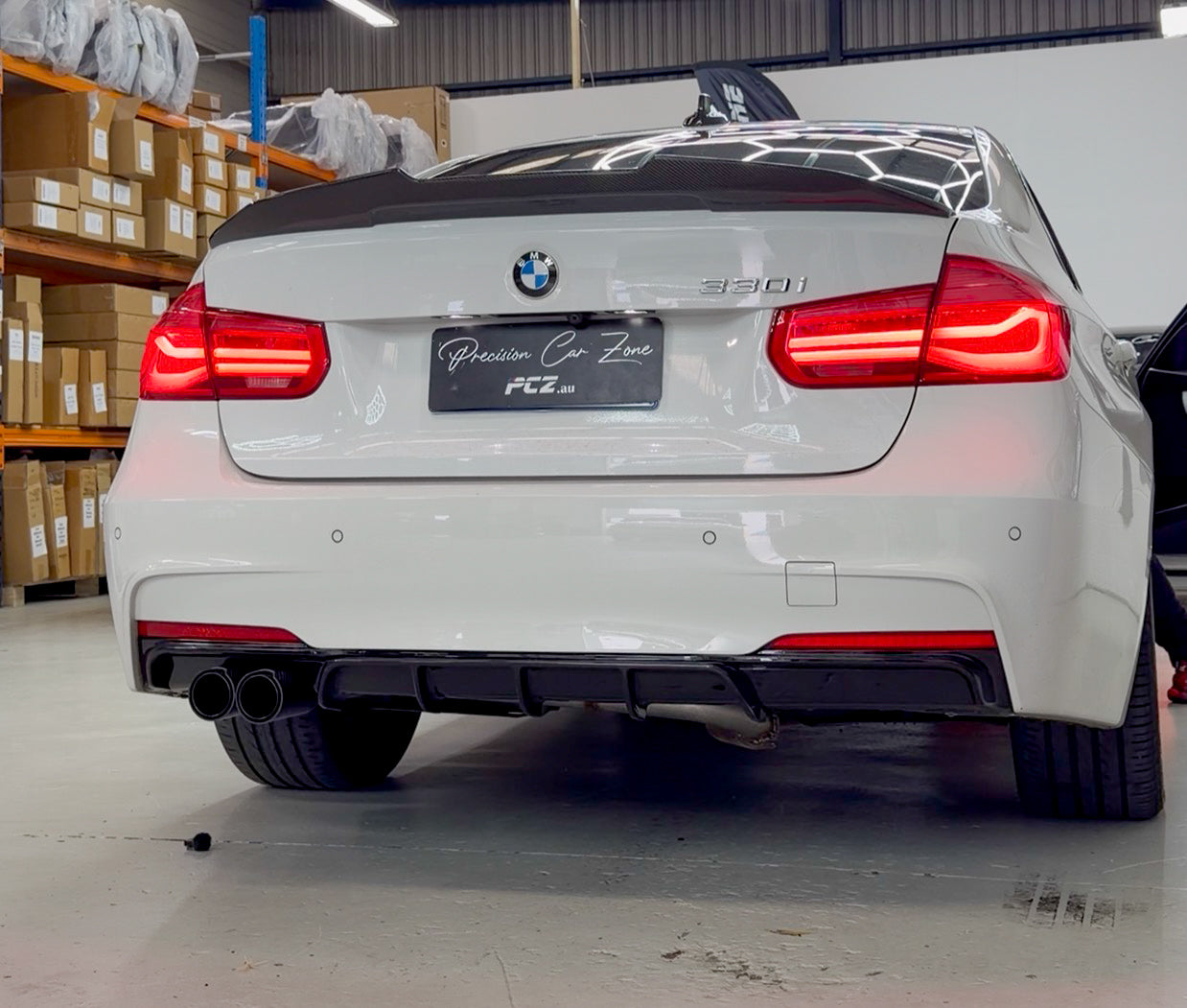 BMW F30/F31/F35 M Performance Style Rear Diffuser 00 – Gloss Black M Sport Bumper (2012–2018)