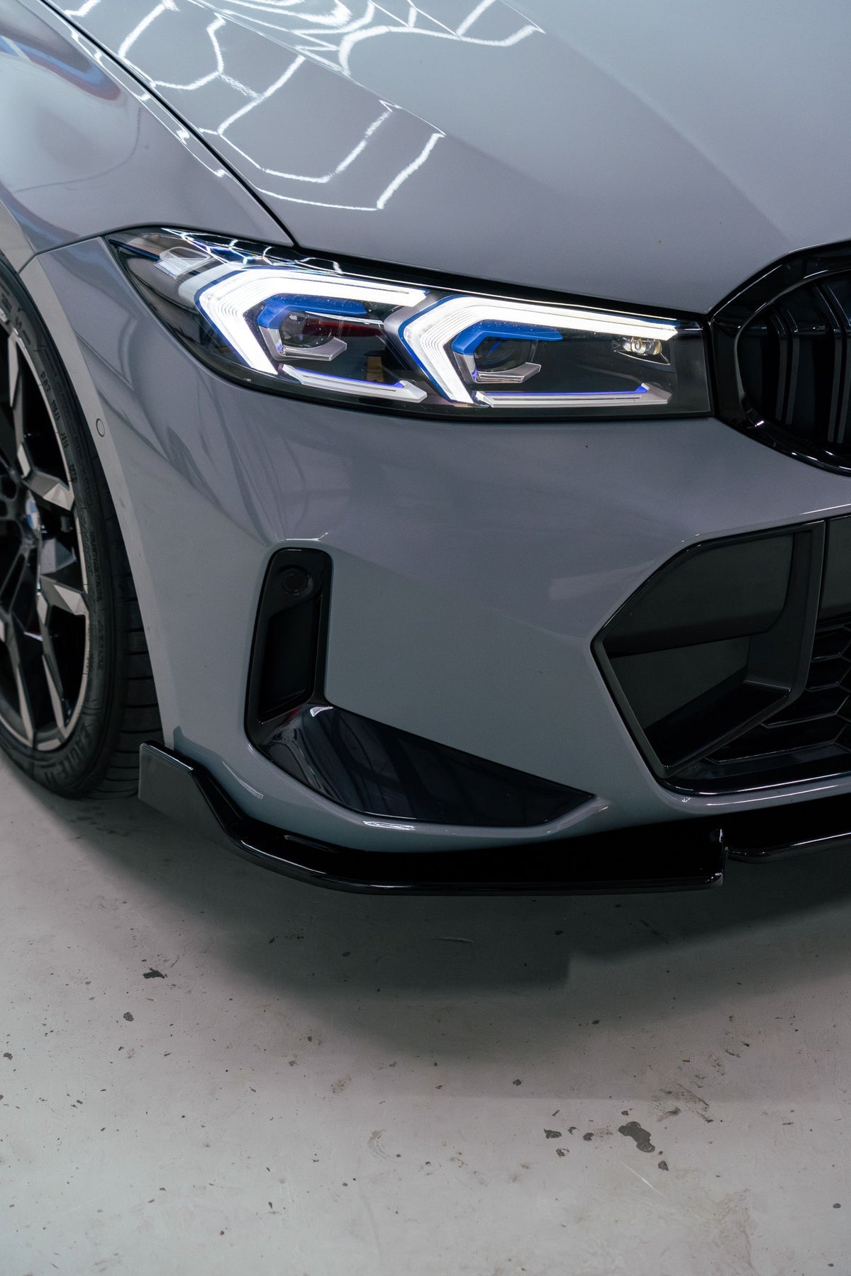 BMW G20 G21 LCI 3 Series Max-Style Front Lip Splitter – Gloss Black (2023–2026)