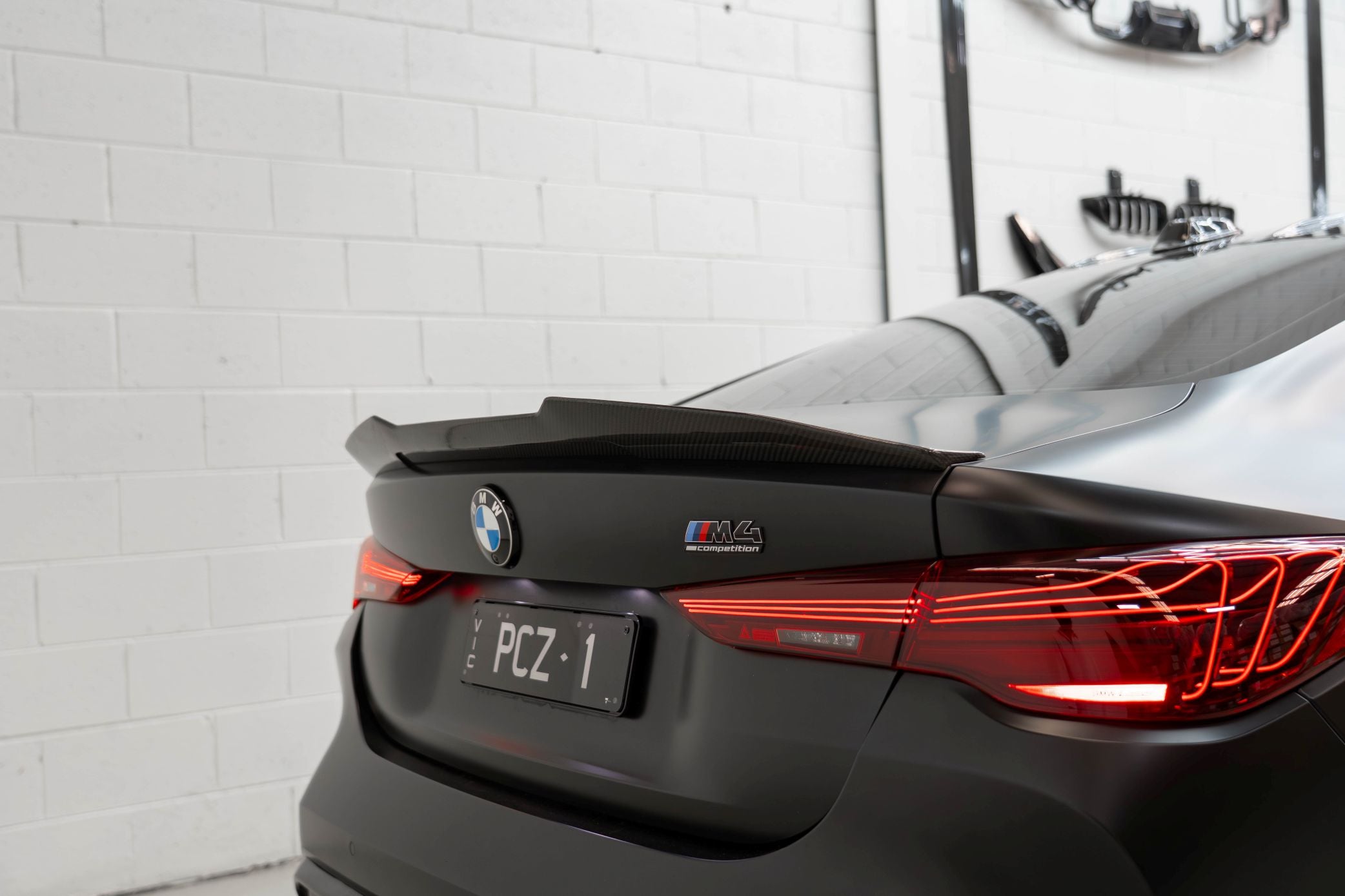 G82 M4 / G22 PSM-STYLE SPOILER CARBON FIBER