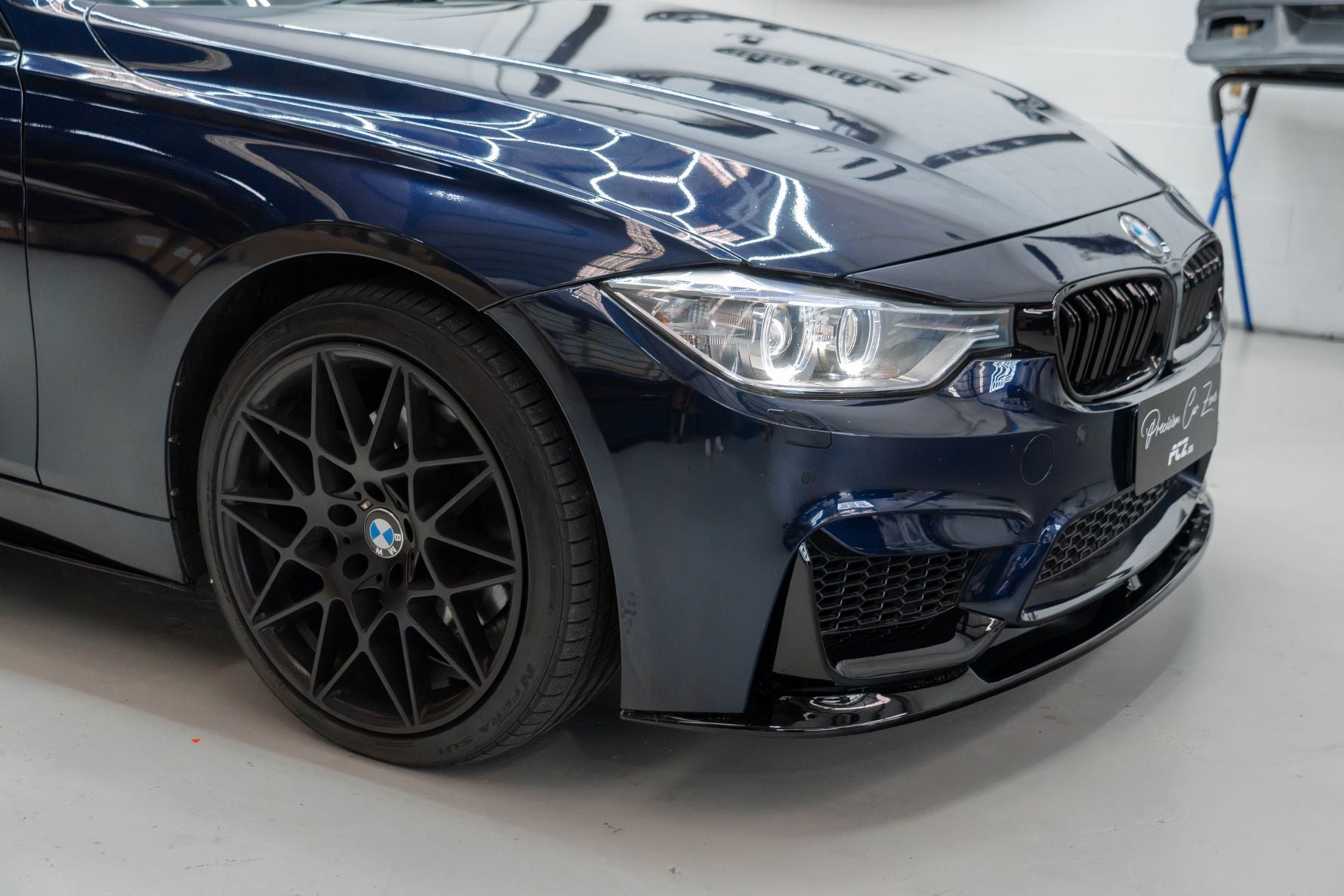 BMW F30 / F31 M3-Style Bumper: M-Performance Front Lip (Carbon Look)