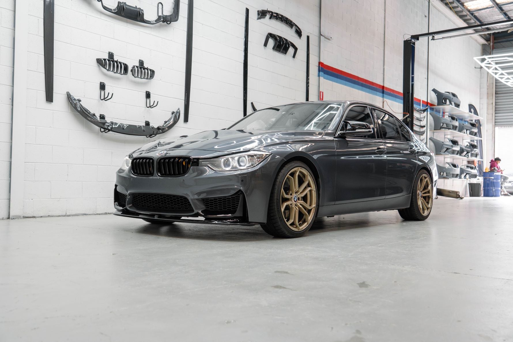 BMW F30 / F31 M3-Style Bumper: M-Performance Front Lip (Carbon Look)