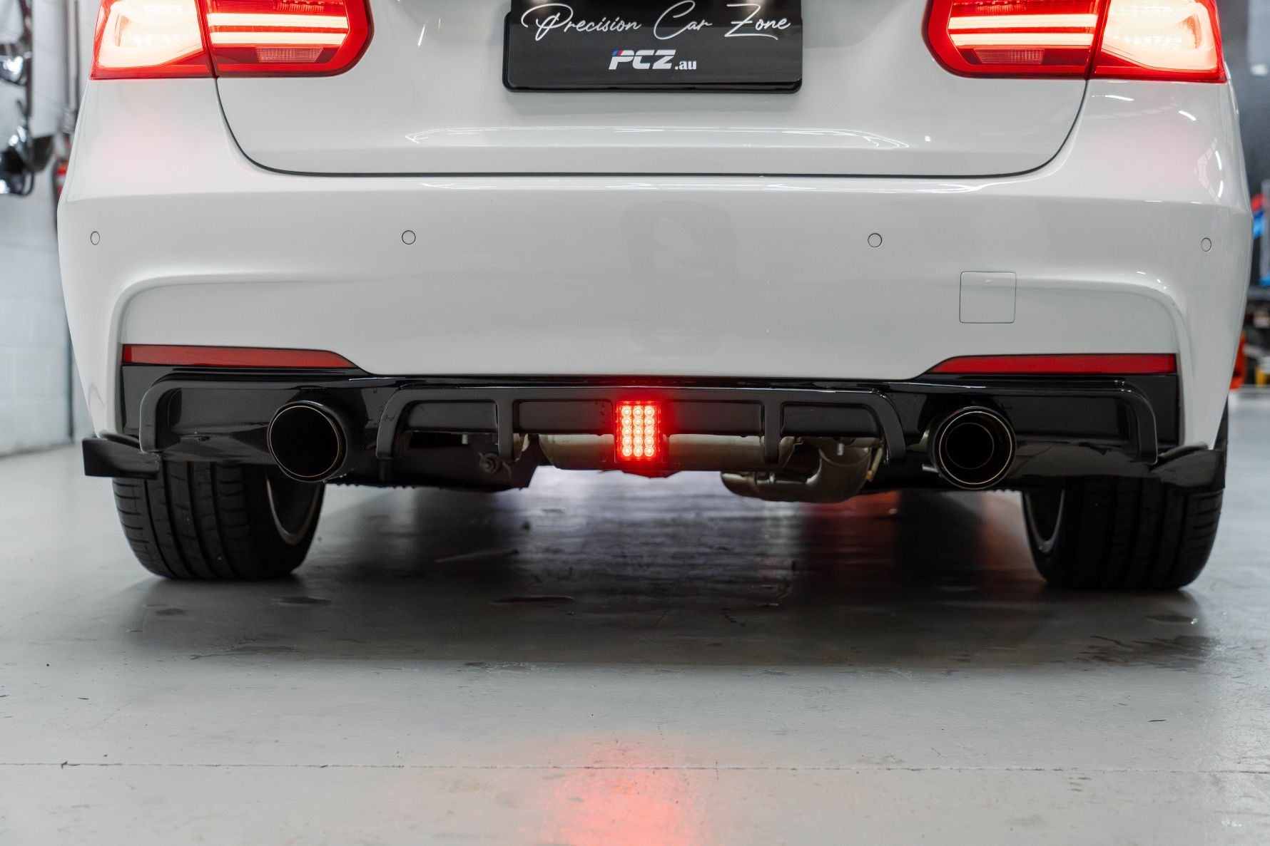BMW F30 M Performance Style Rear Diffuser with LED & Canards 0-0 – M Sport Bumper (2012–2018)