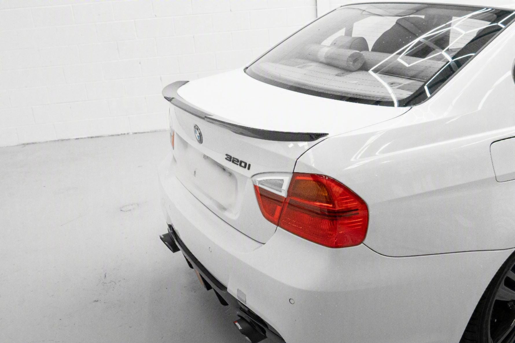 BMW E90 M4-Style Spoiler Carbon Look/Gloss black