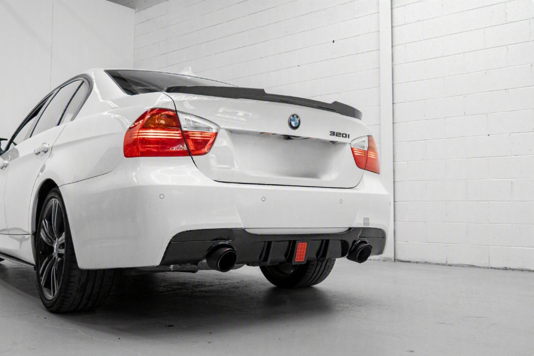 BMW E90 M4-Style Spoiler Carbon Look/Gloss black