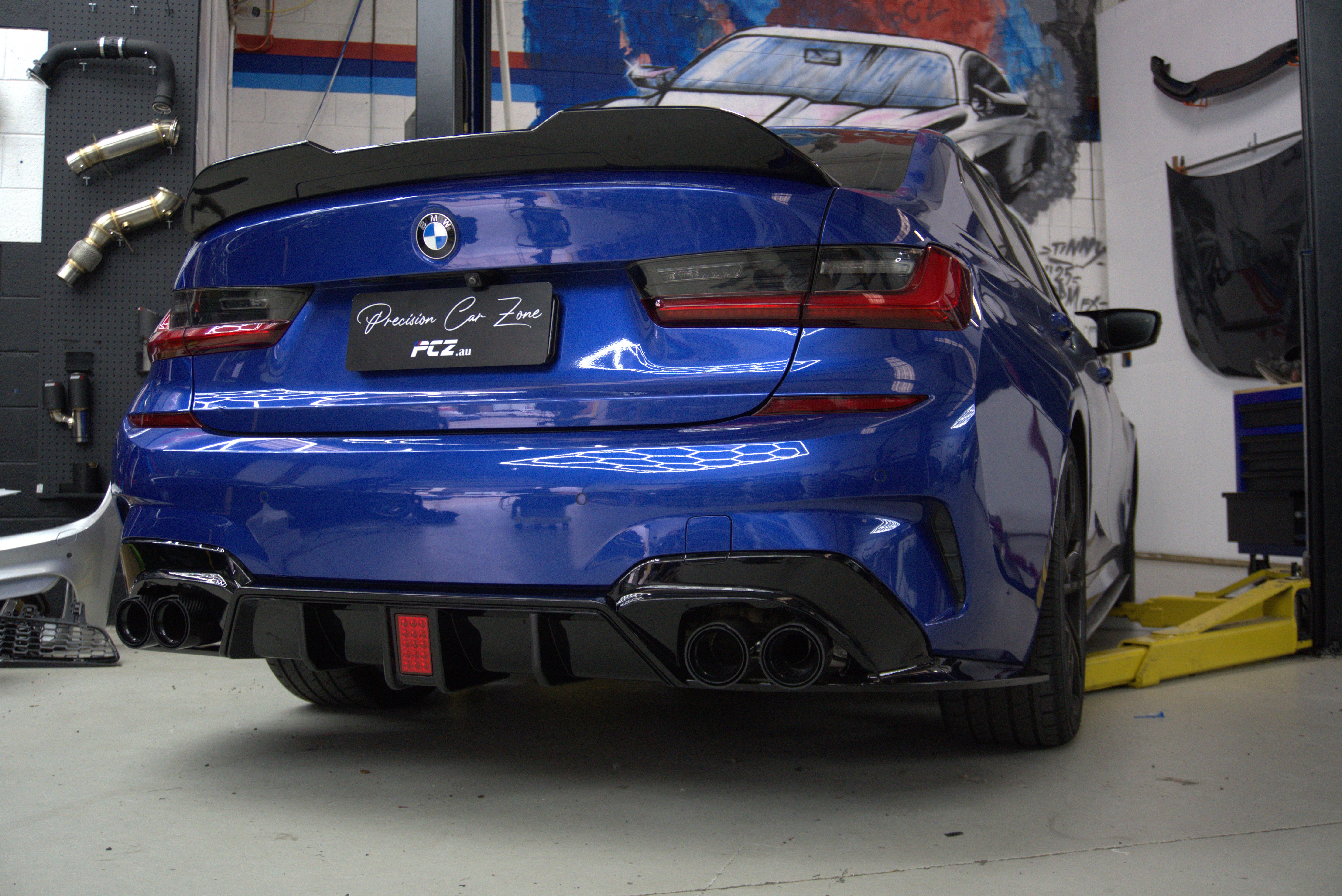 BMW 3 Series G20 M-Tech CP-Style Rear Diffuser with LED – Gloss Black ABS (2019–2022)