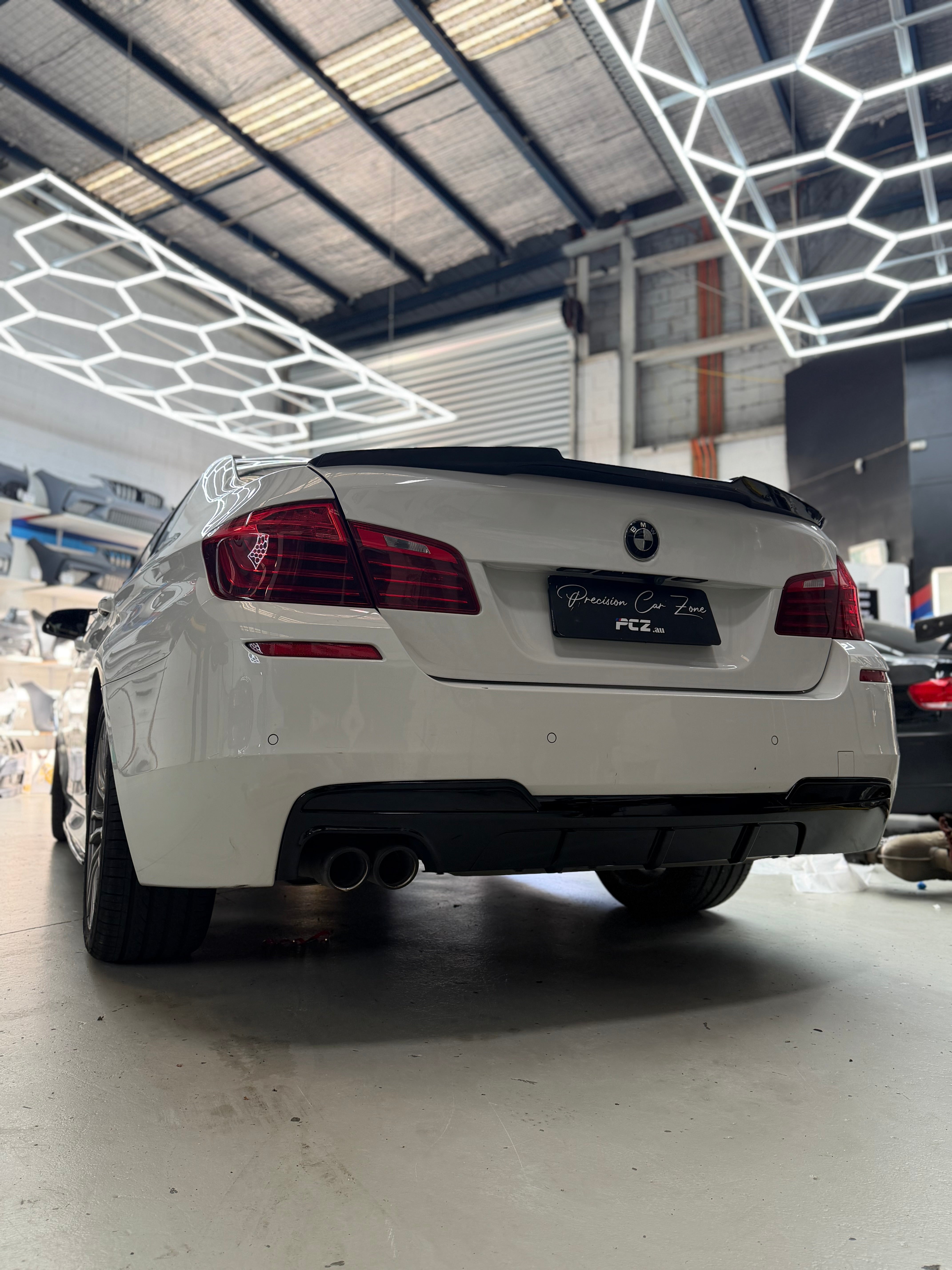 F10 M-Performance Diffuser Glossy Black Single-Exhaust Outlet