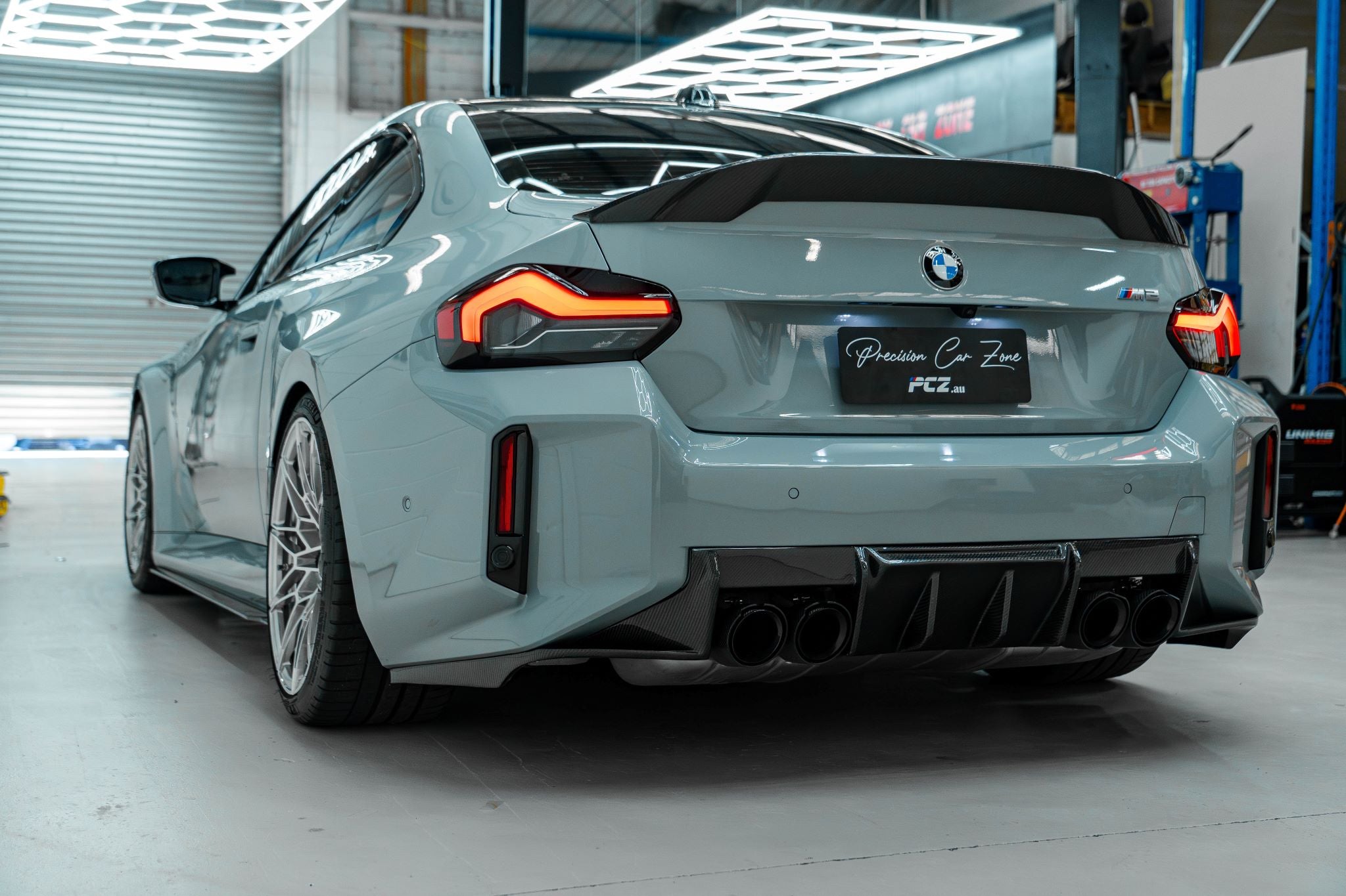 BMW G87 MHC-Performance Style Rear Diffuser — Pre-Preg Dry Carbon