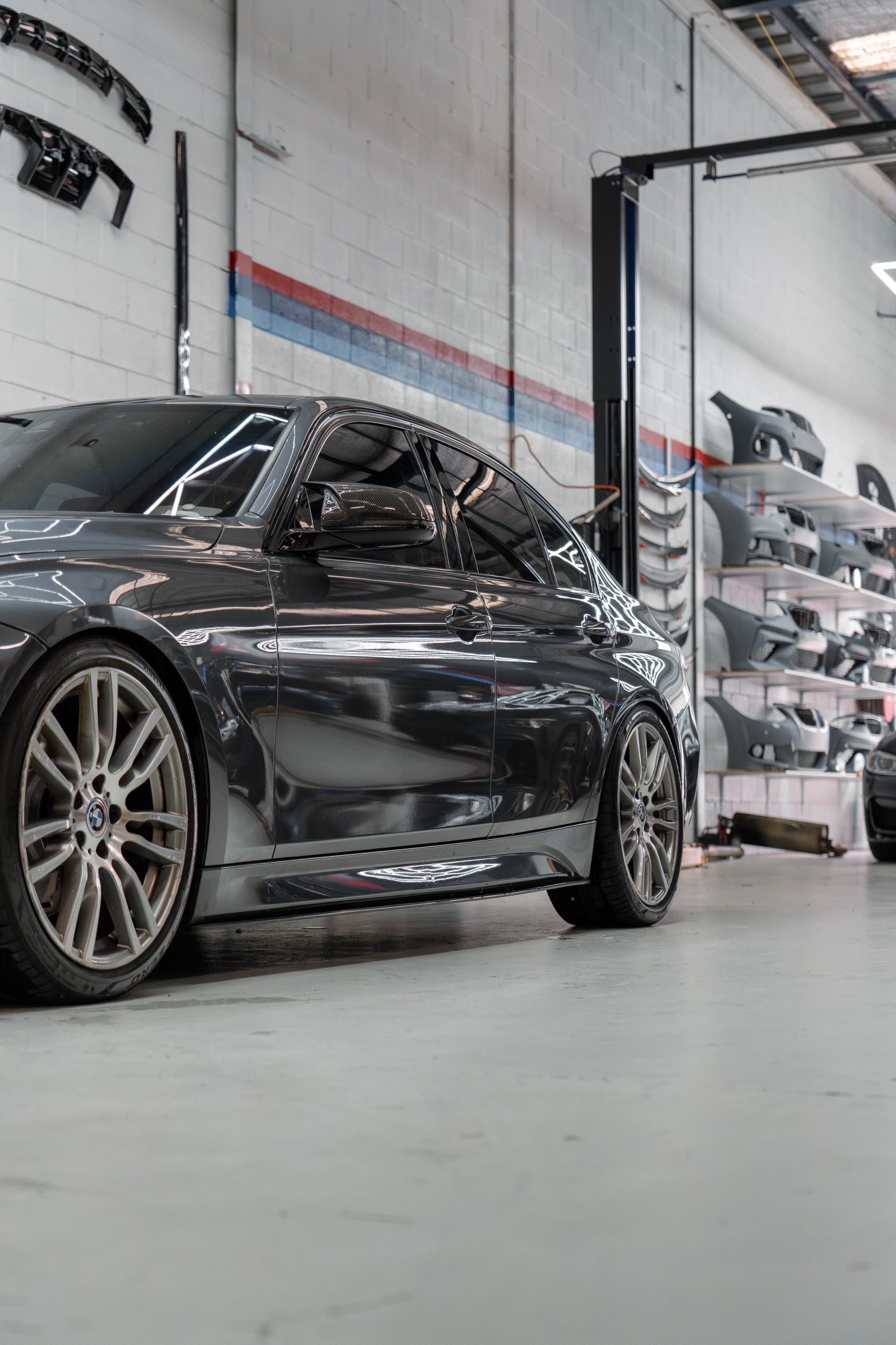 F30/F31 M Performance Style Side Skirts – Gloss Black