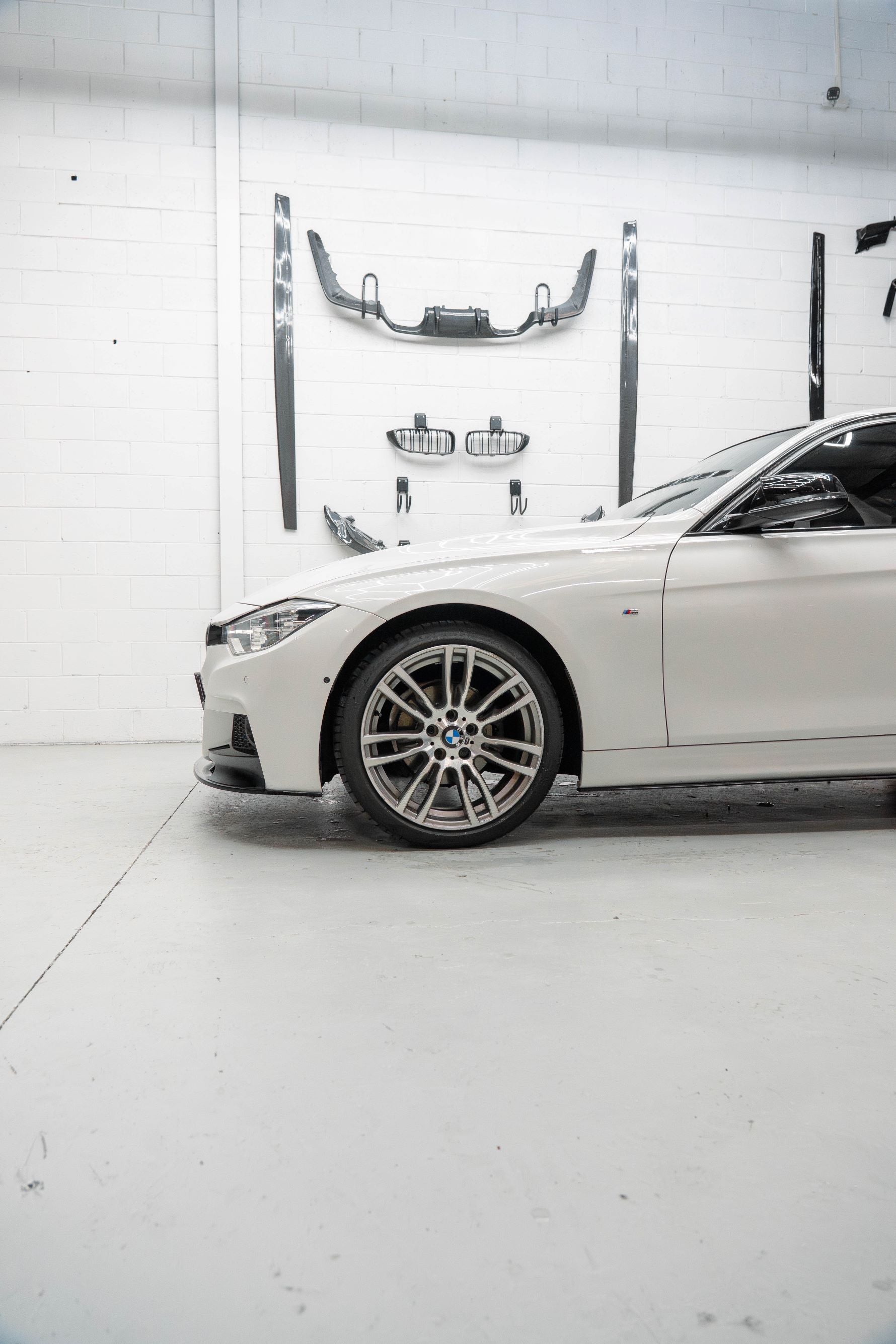 F30/F31 M-Performance Style Front Lip Glossy Black