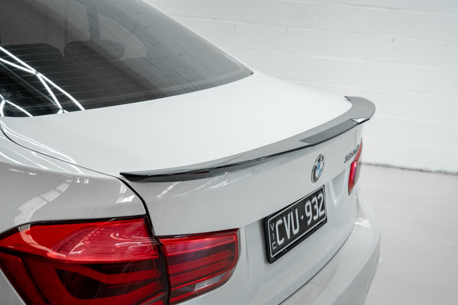 F30 / F80 M4 Style Spoiler – Gloss Black