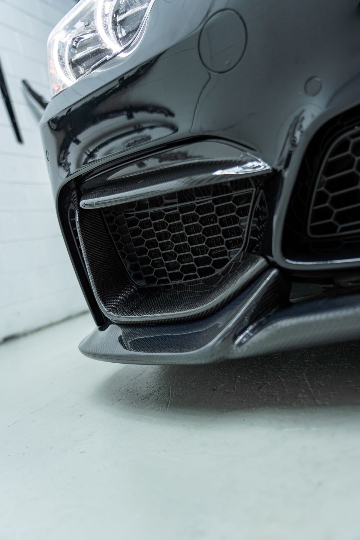 BMW F80 M3 / F82 F83 M4 M Performance Style Front Splitter – Pre-Preg Dry Carbon Fiber (2014–2020)